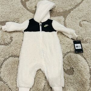 Nike Kids Cozy White and Black Footie